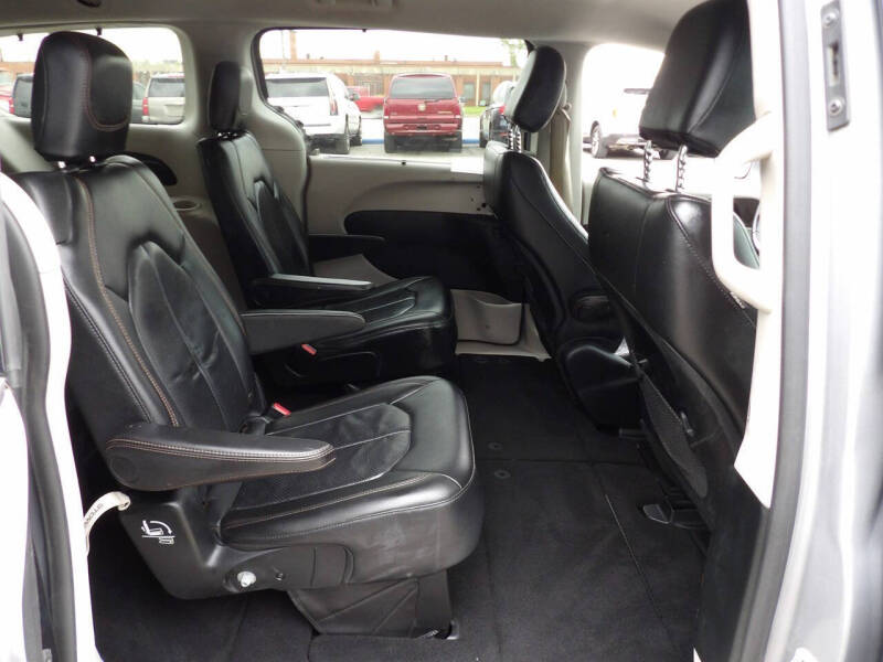 2018 Chrysler Pacifica Touring L