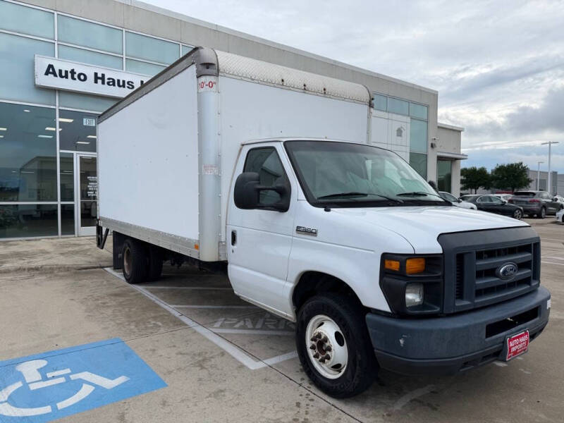 2017 Ford E-Series