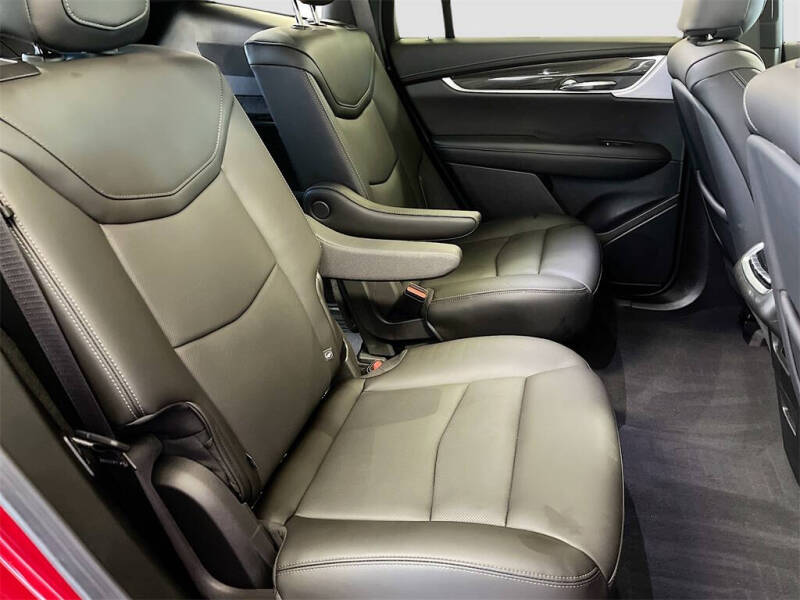 2025 Cadillac XT6 Sport