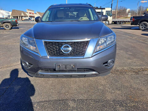 2013 Nissan Pathfinder for sale at Newport Auto Group in Boardman OH