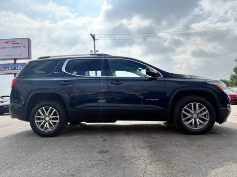 2017 GMC Acadia SLE-2