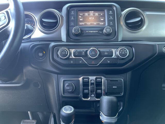 2021 Jeep Gladiator Willys