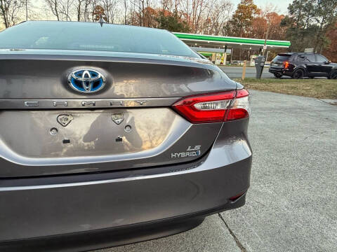 2019 Toyota Camry Hybrid LE