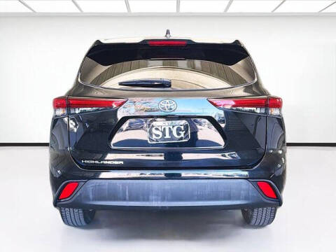 2021 Toyota Highlander L