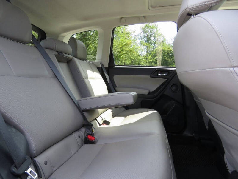 2016 Subaru Forester 2.5i Touring