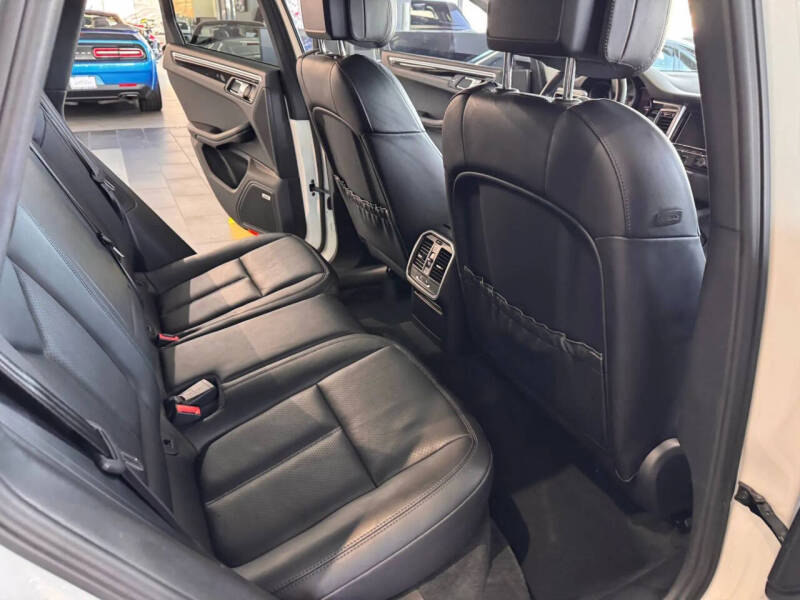 2016 Porsche Macan S