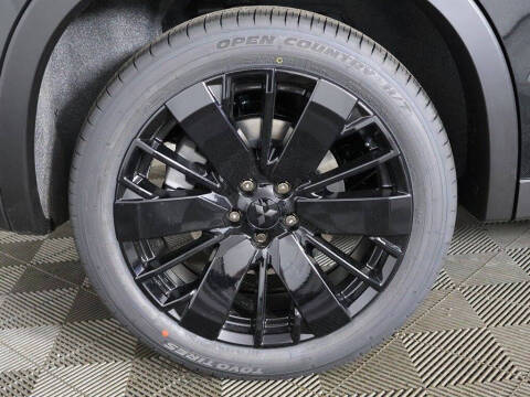 2026 Mitsubishi Outlander LE
