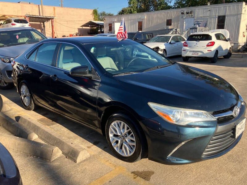 2016 Toyota Camry LE