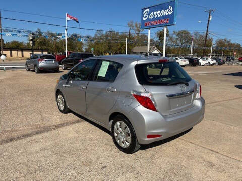 2014 Toyota Yaris 5-Door LE