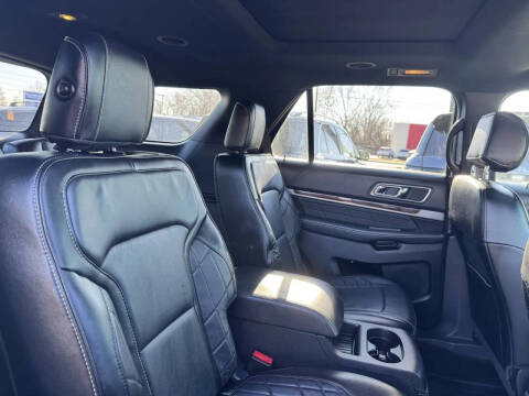 2017 Ford Explorer Platinum