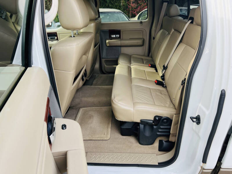 2005 Ford F-150 Lariat