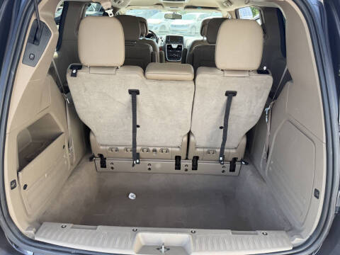 2015 Chrysler Town and Country Touring