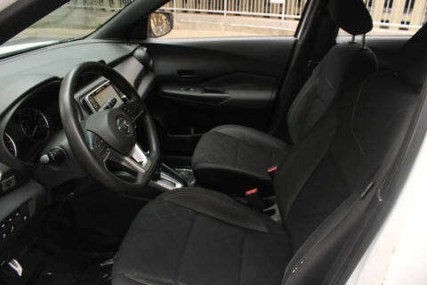 2020 Nissan Kicks S