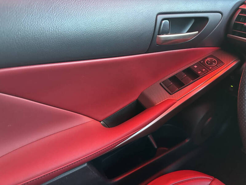 2018 Lexus IS 350
