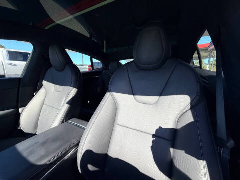 2021 Tesla Model S Plaid