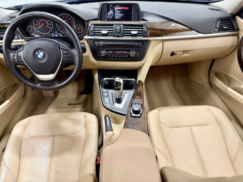 2015 BMW 3 Series 328i