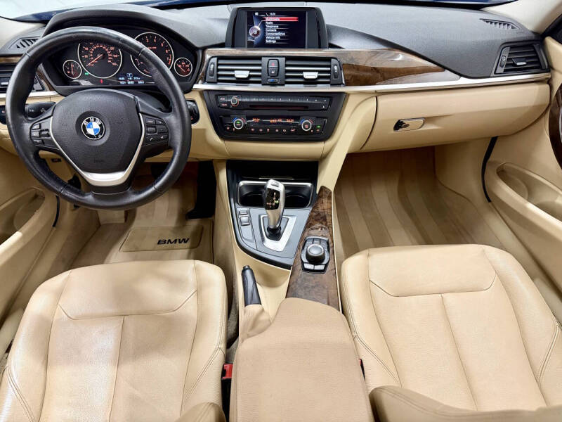 2015 BMW 3 Series 328i