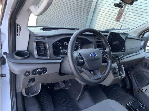 2025 Ford E-Transit 350