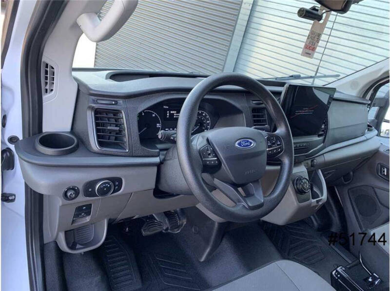 2025 Ford E-Transit 350