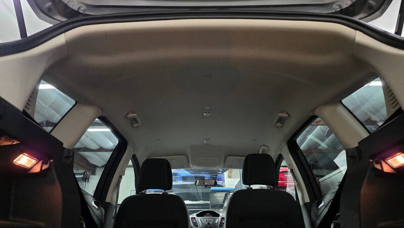 2015 Ford C-MAX Hybrid SE