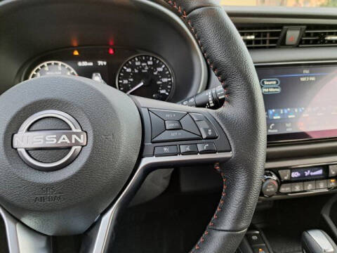 2024 Nissan Kicks SR