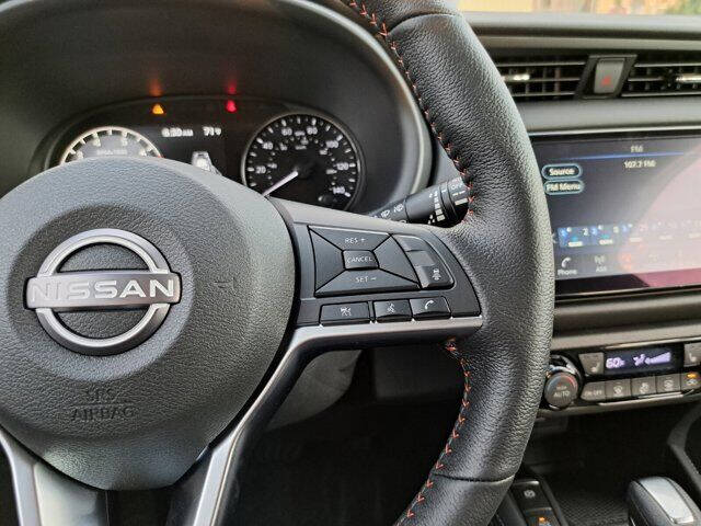 2024 Nissan Kicks SR