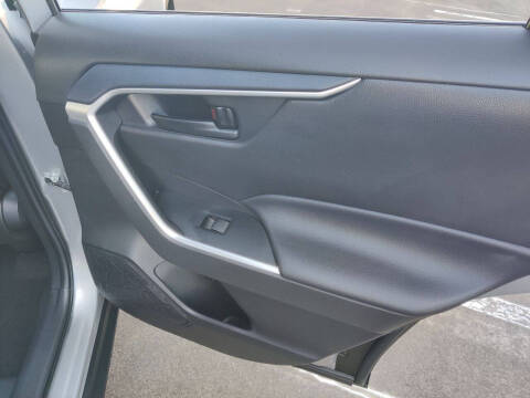 2023 Toyota RAV4 Hybrid LE