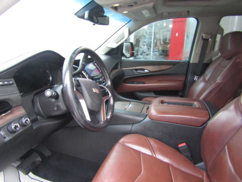 2018 Cadillac Escalade ESV Luxury