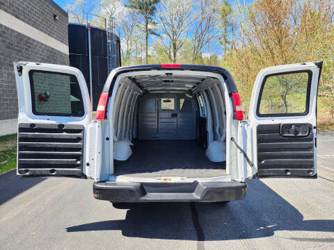2016 GMC Savana 2500