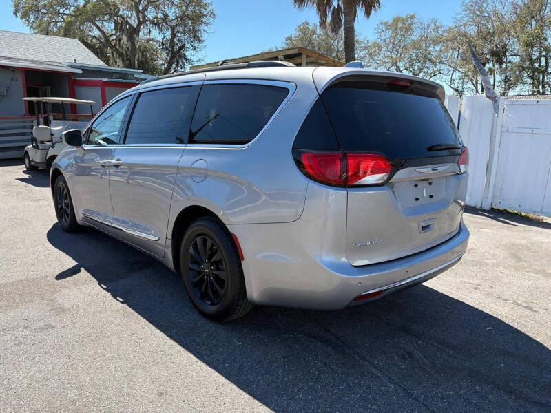2017 Chrysler Pacifica Touring Plus
