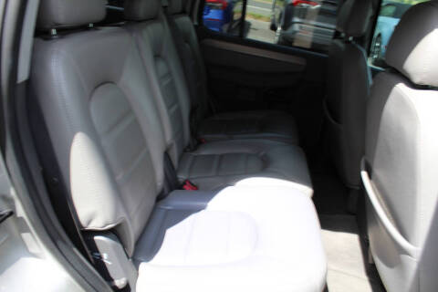 2004 Ford Explorer XLT