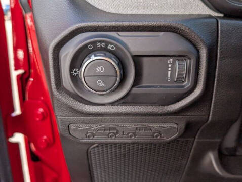 2024 Jeep Gladiator NightHawk