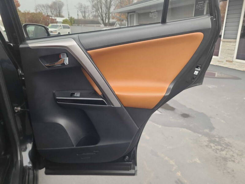 2017 Toyota RAV4 Hybrid Limited