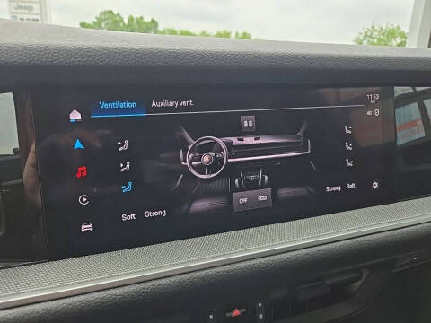 2024 Porsche Cayenne