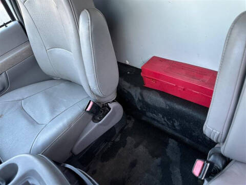 2002 Ford E-Series E-350 SD