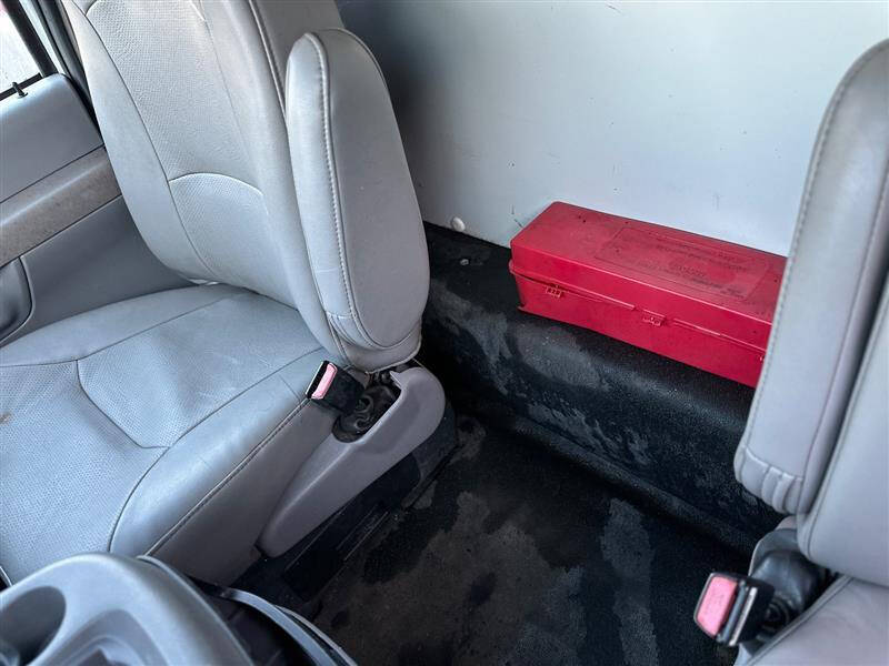 2002 Ford E-Series E-350 SD