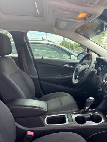 2017 Chevrolet Cruze LT Auto