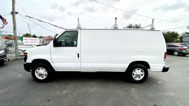 2013 Ford E-Series E-150