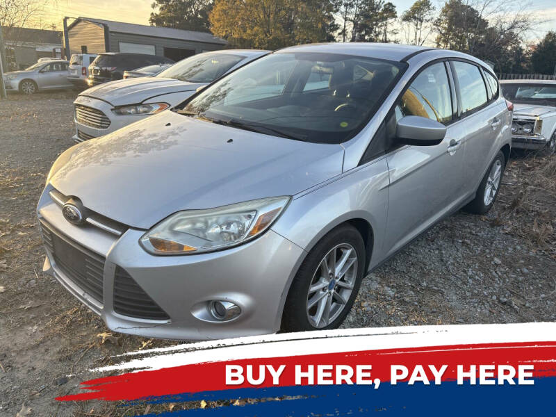 2012 Ford Focus SE's photo