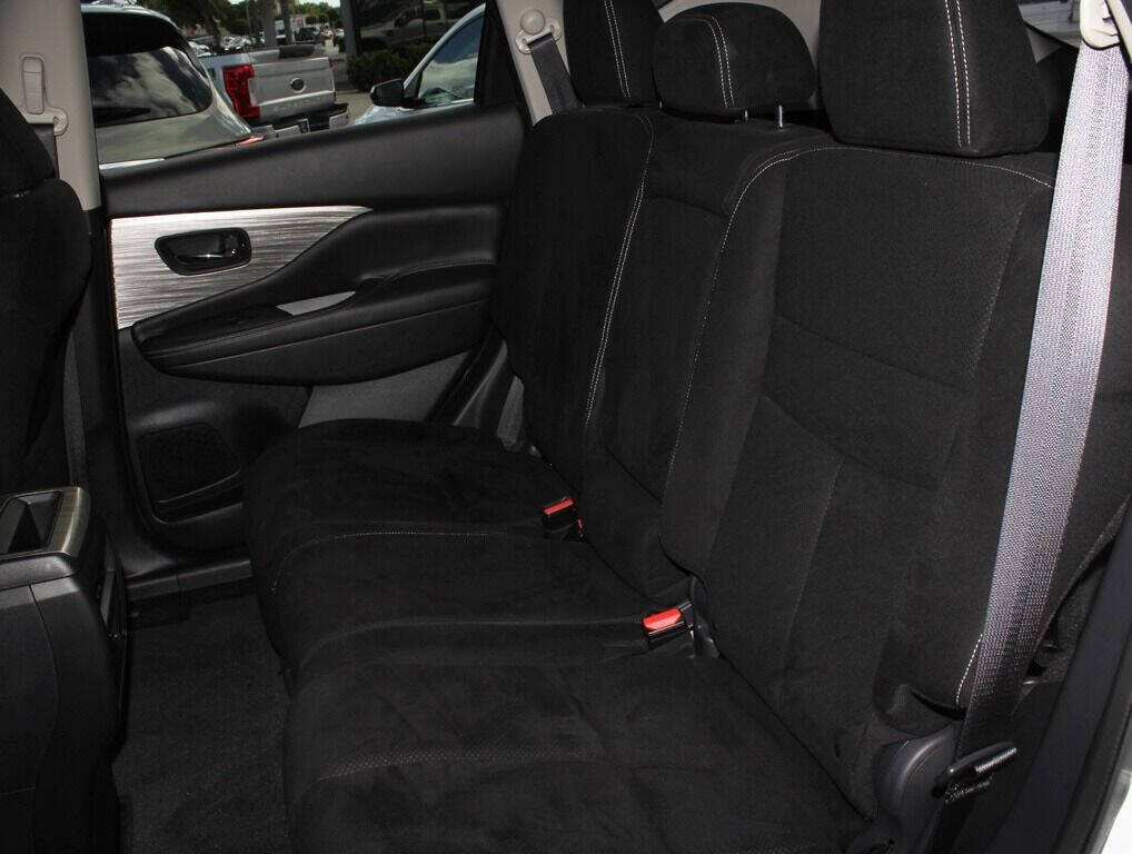 2017 NISSAN Murano SUV / Crossover - $17,995