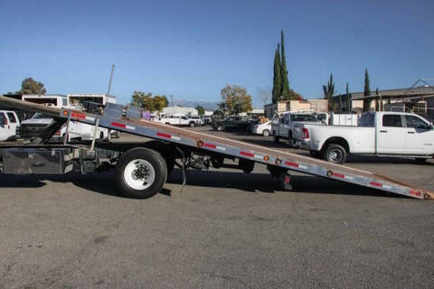 2015 Freightliner M2 106
