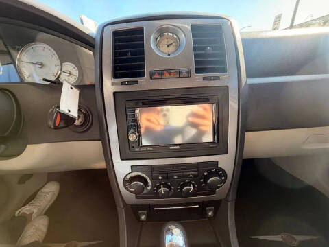 2005 Chrysler 300 Touring