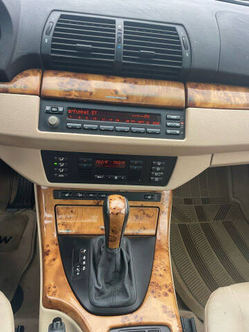 2004 BMW X5 3.0i