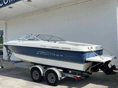 2008 Bayliner 210 Discovery