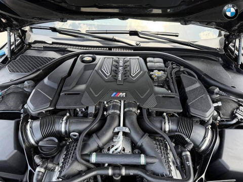2020 BMW M8