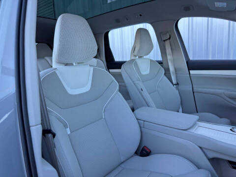 2025 Volvo EX90 Twin Performance Ultra 7P