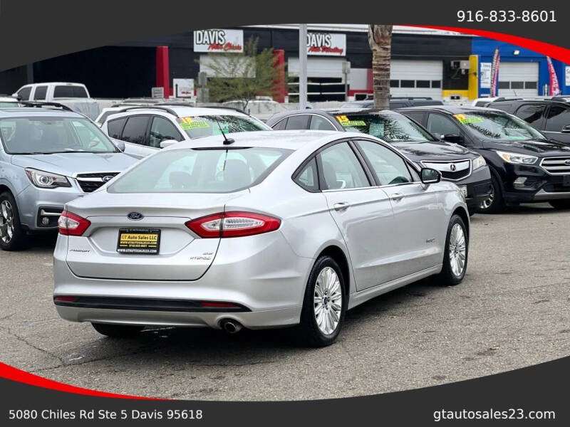 2013 Ford Fusion Hybrid SE