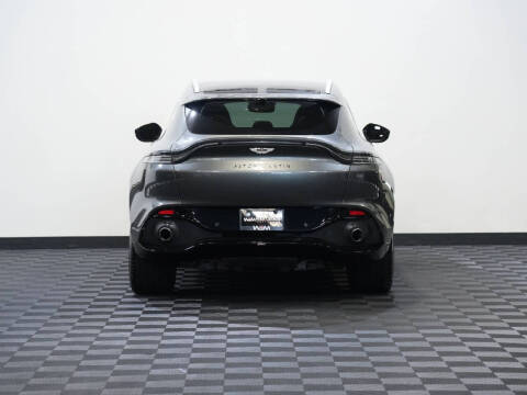 2021 Aston Martin DBX