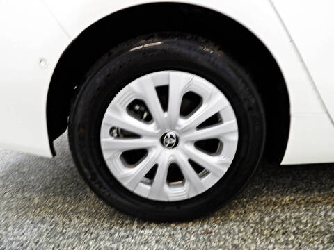 2020 Toyota Prius LE