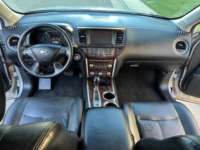 2014 Nissan Pathfinder SL